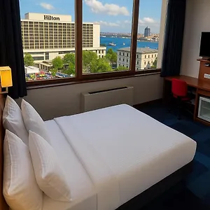4* מלון Taxim Express Bosphorus
